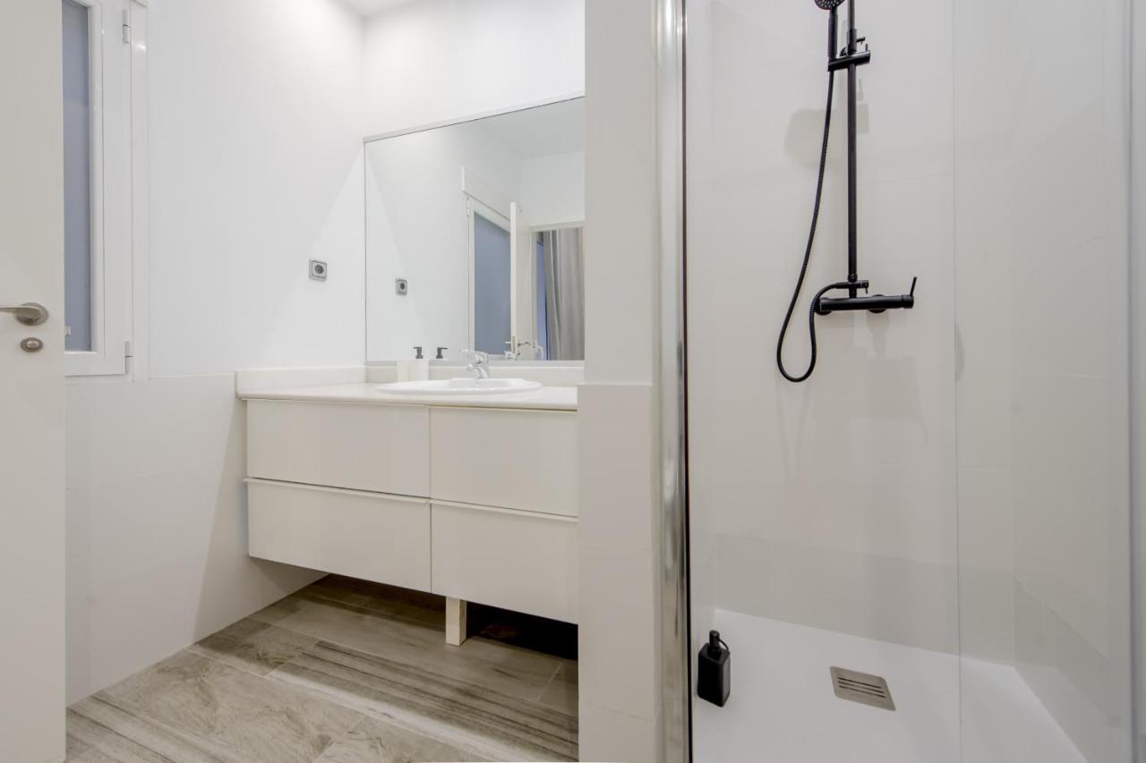 Cool/Soho Style Apt Para 9Pax C/Luciente Madri Exterior foto